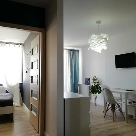 Bluebird Legnicka Center Apartment